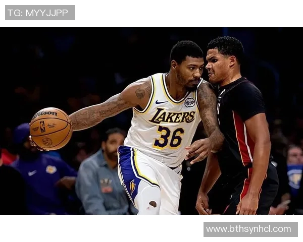 只拿723万年薪!场均18+5,一人打爆湖人替补席,这个185后卫太猛了